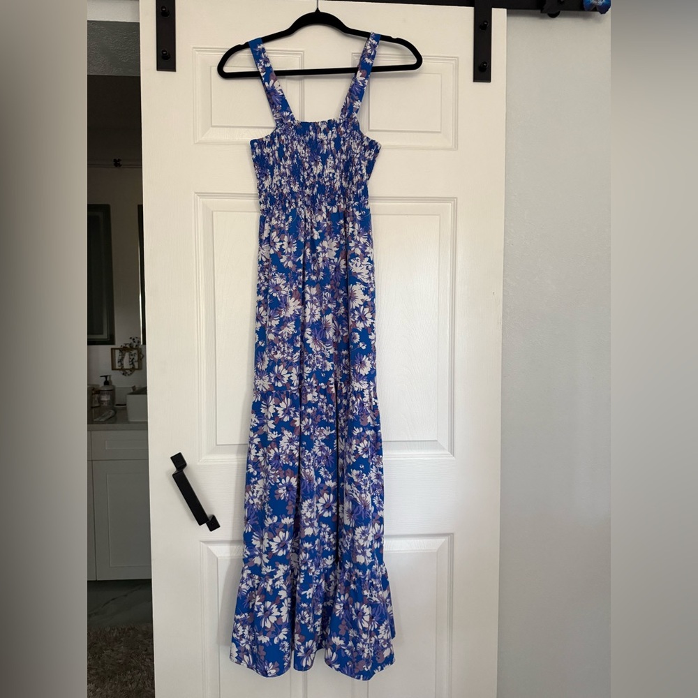 Pink Lily Blue and White Floral Dress